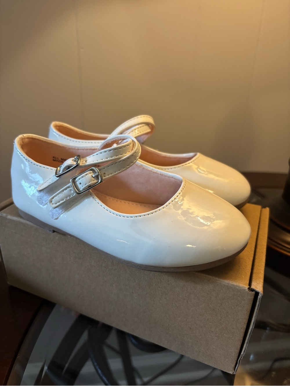Girls Patent Mary Jane Shoes in White - Classic Kids Dress Shoe